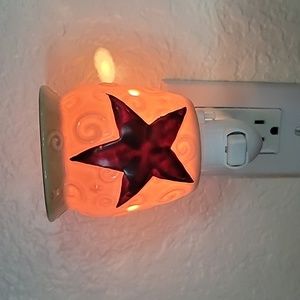 Scentsy Mini Warmer Rustic Star Plug in.  Western / Texas Style Scentsy Warmer.